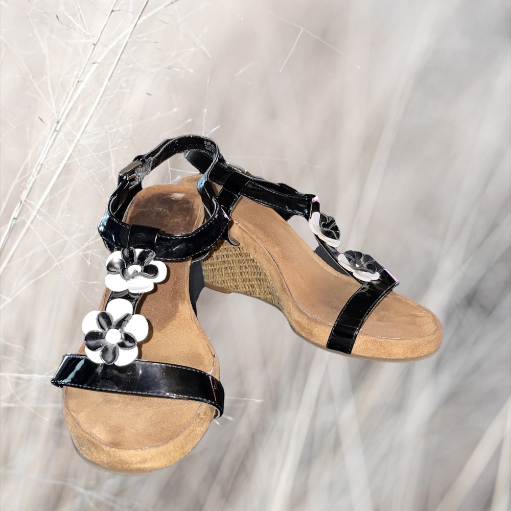 Aerosoles Sandals (8.5M)